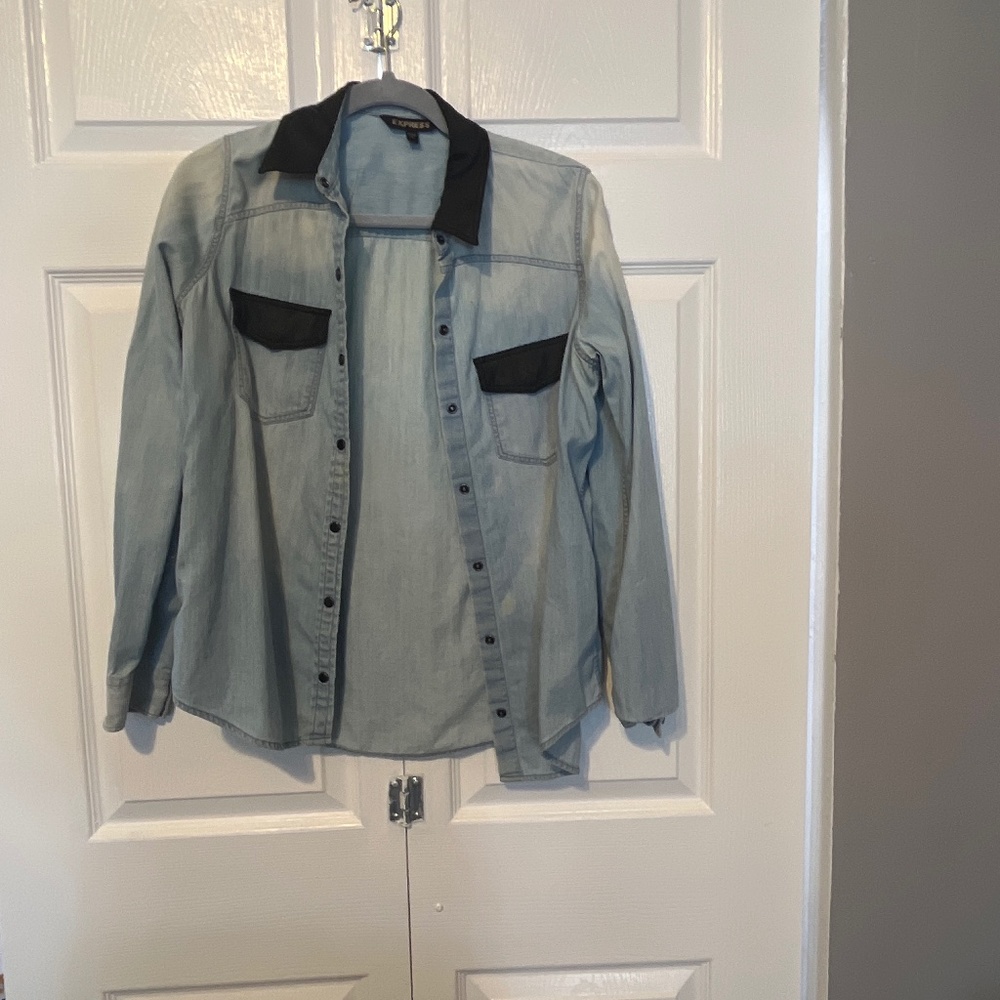 Long sleeve denim shirt